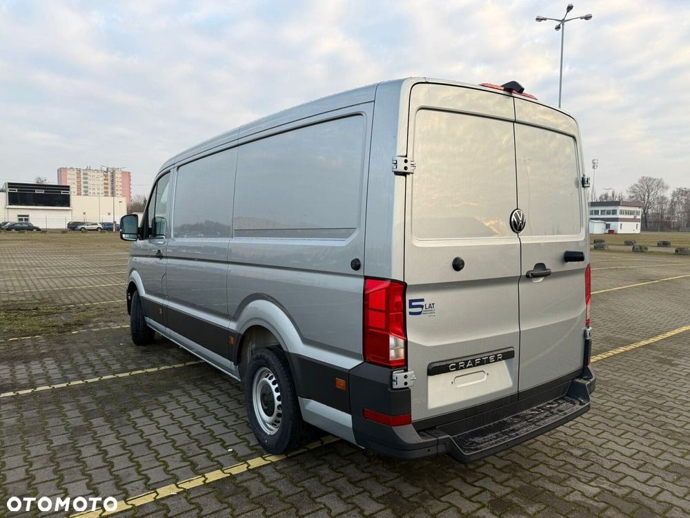 Volkswagen Crafter 35 2.0 TDI L3H3 177 KM AUTOMAT - 9