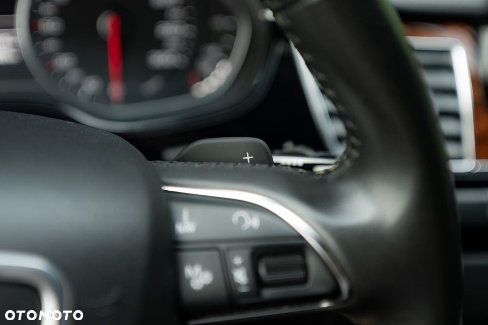 Audi A8 4.2 TDI Quattro - 31