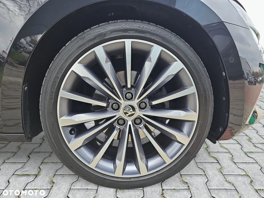 Skoda Superb 2.0 TDI SCR 4x4 L&K DSG - 14