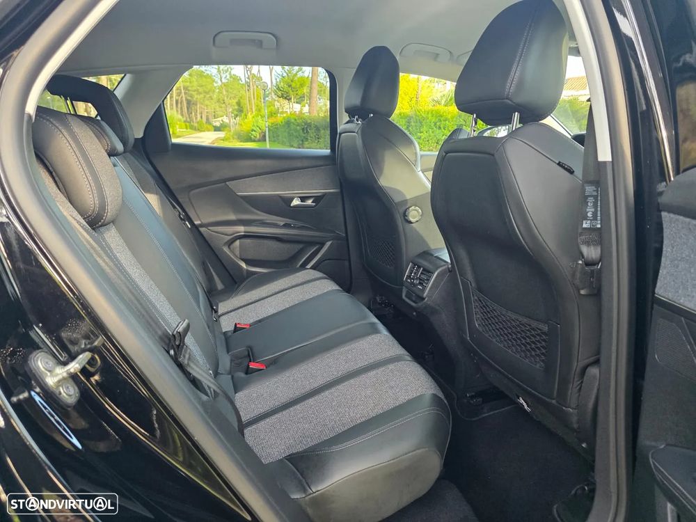 Peugeot 3008 BlueHDi 130 Stop & Start EAT8 Allure - 19