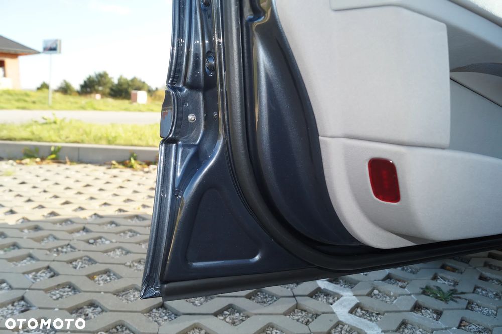 Mercedes-Benz Klasa E 280 CDI 4-Matic Avantgarde - 24