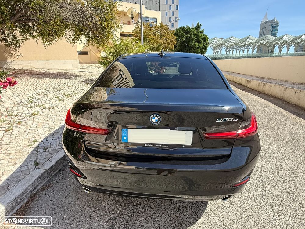 BMW 320 e Auto - 10