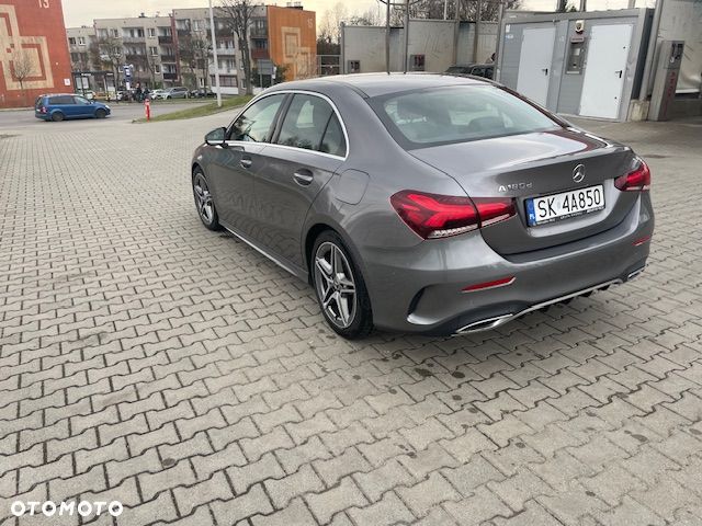 Mercedes-Benz Klasa A 180 d AMG Line 8G-DCT - 3