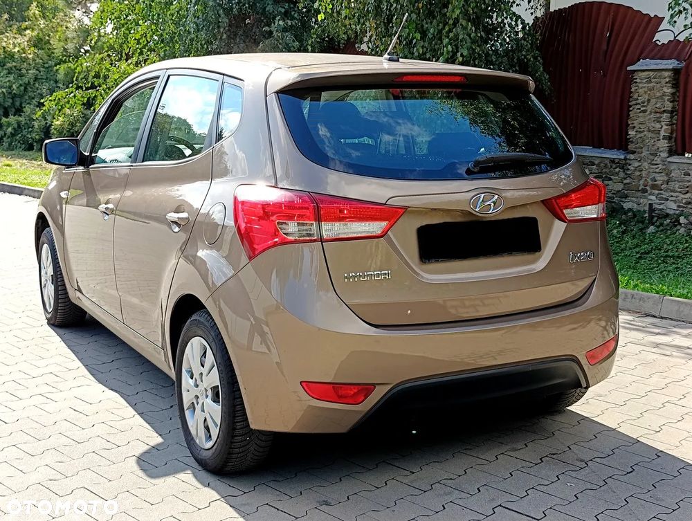 Hyundai ix20 1.4 BlueDrive Comfort - 8