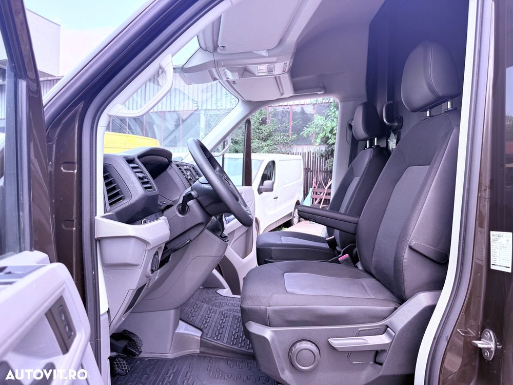 Volkswagen Crafter 3.5 CD Sasiu L4 FWD 103kW - 24