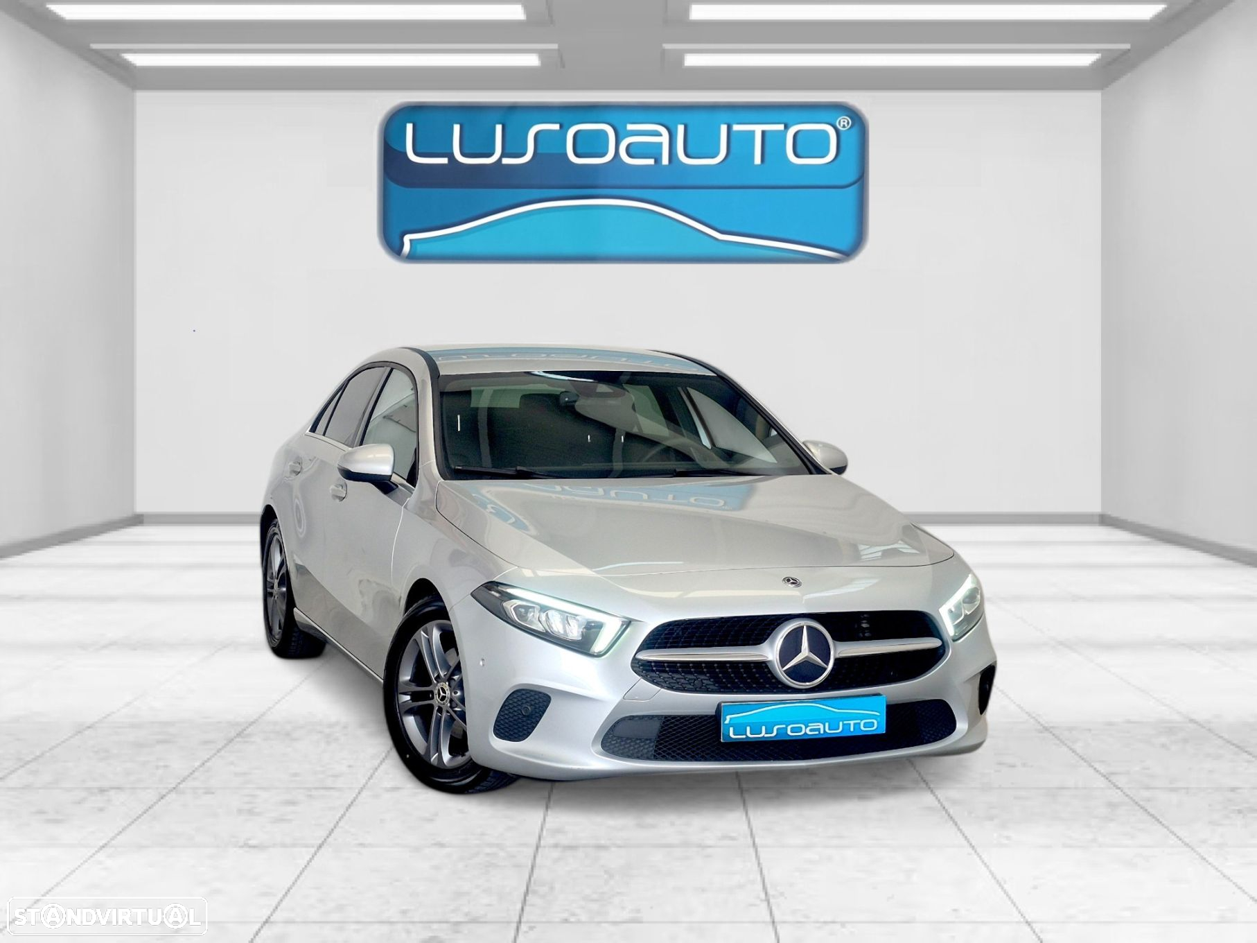 Mercedes-Benz A 180 Limousine d Progressive Aut. - 4