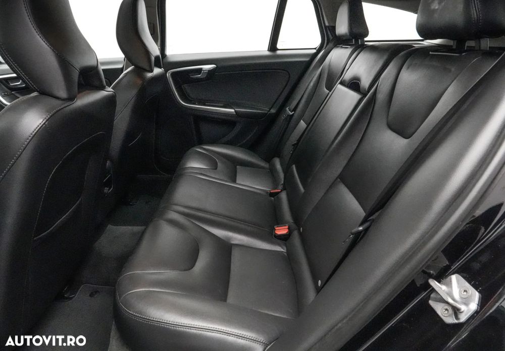 Volvo V60 - 15