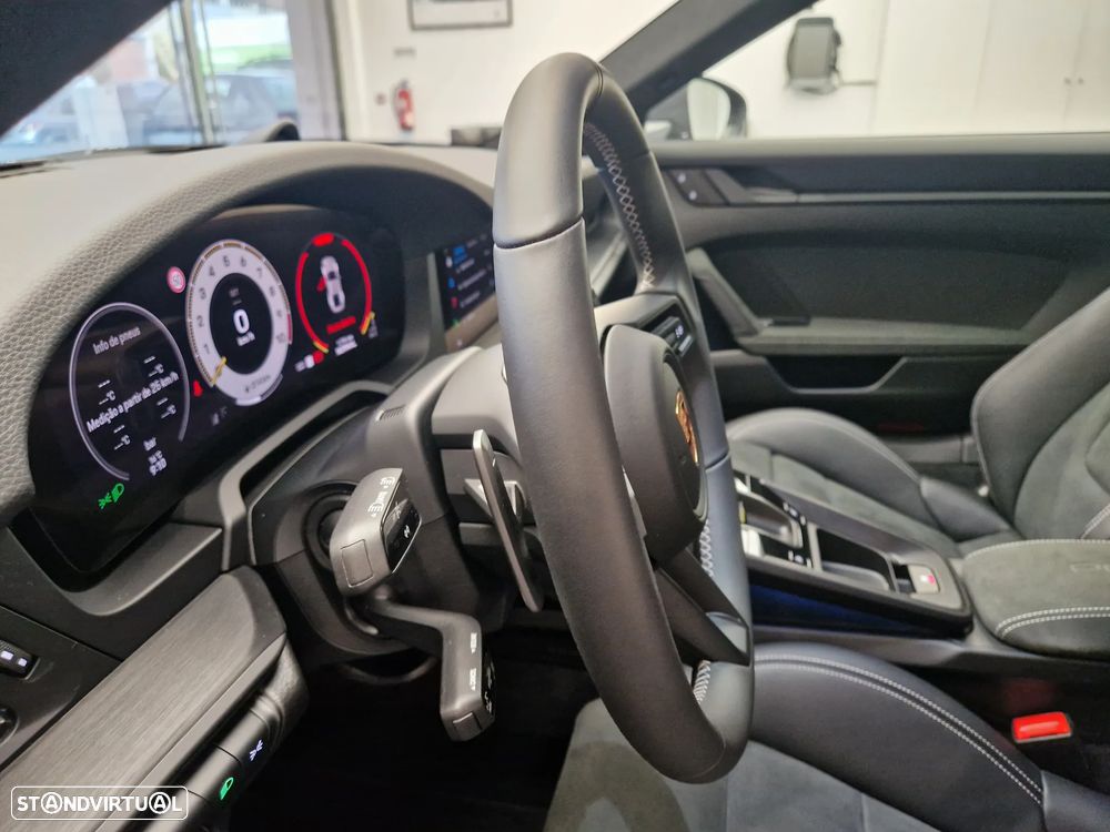 Porsche 911 (992) GT3 PDK - 17