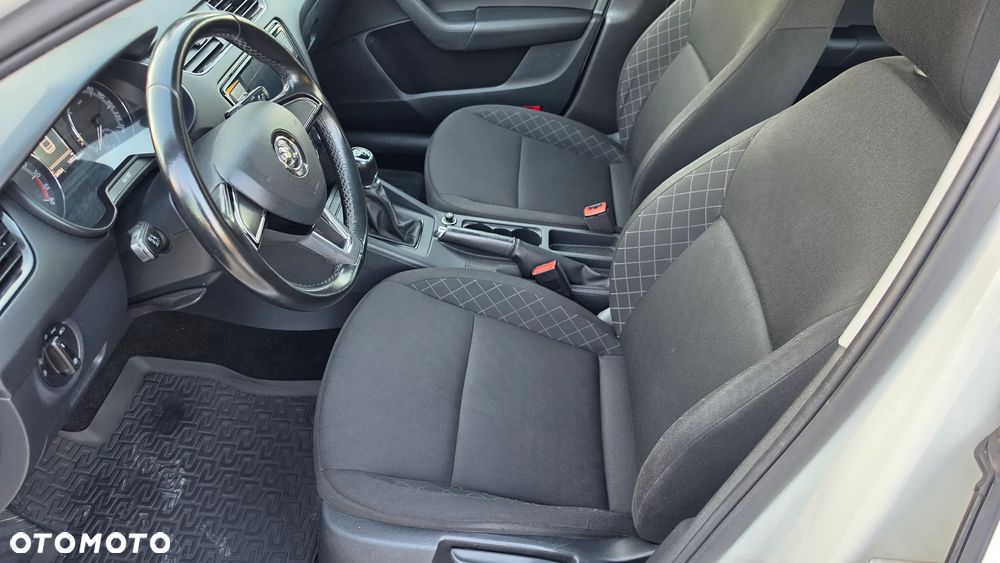 Skoda Octavia 1.6 TDI SCR Active - 19