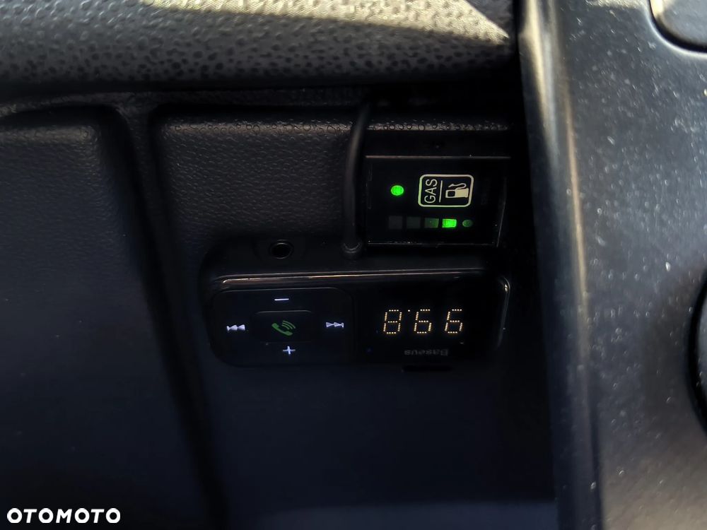 Volvo C30 2.0 Momentum - 25