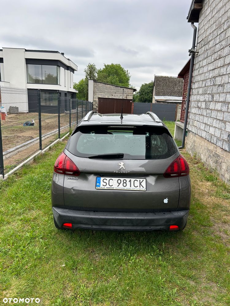 Peugeot 2008 1.2 Pure Tech Style - 7