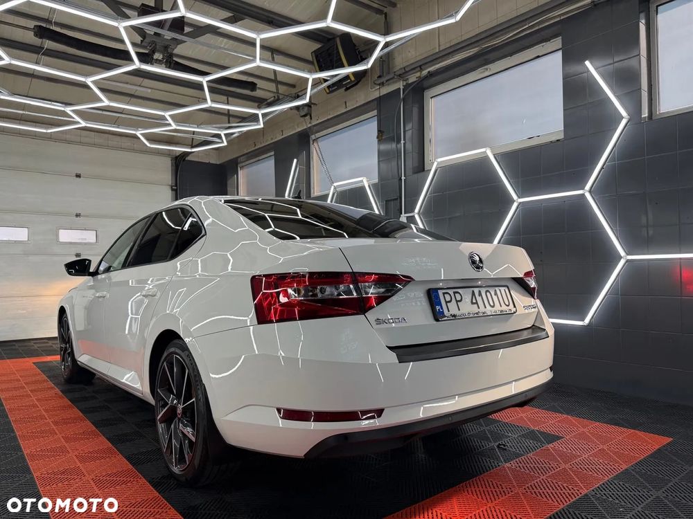 Skoda Superb 2.0 TDI Ambition - 5