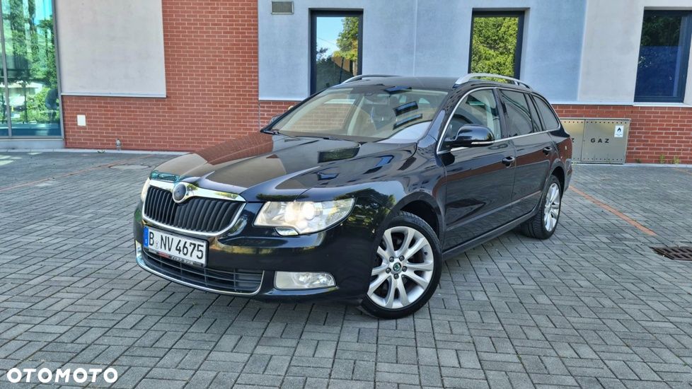Skoda Superb 2.0 TDI Green tec DSG Exclusive - 1