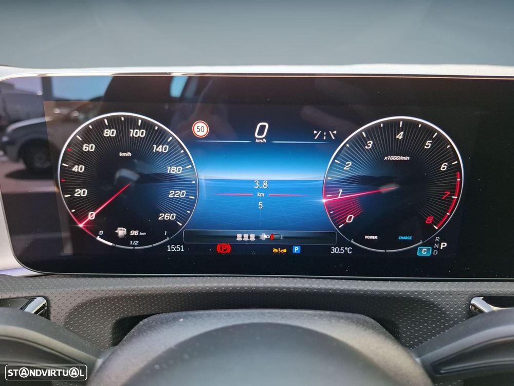 Mercedes-Benz A 200 - 18