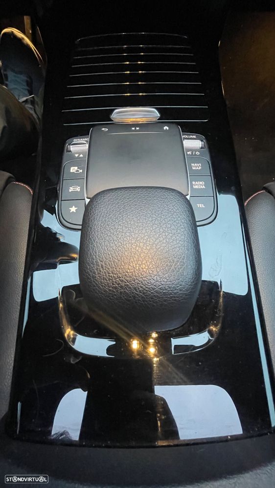 Mercedes-Benz A 250 e AMG Line - 9