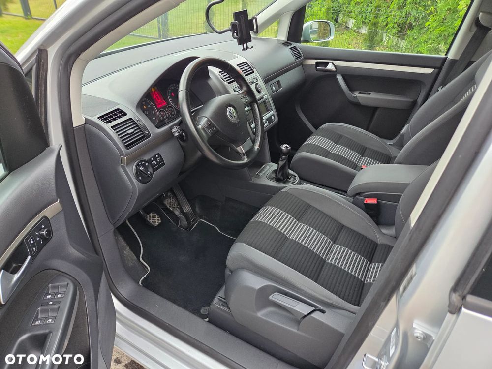 Volkswagen Touran 1.6 United - 6