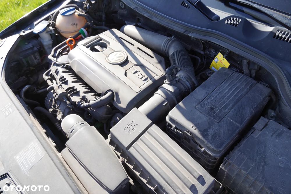 Volkswagen Passat 1.8 TSI Highline - 27