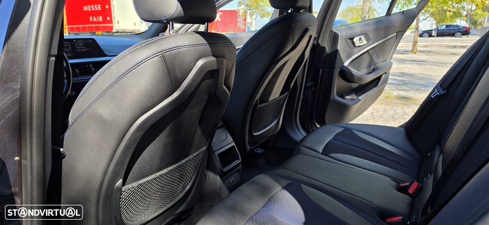 BMW 116 d Pack Desportivo M Auto - 22