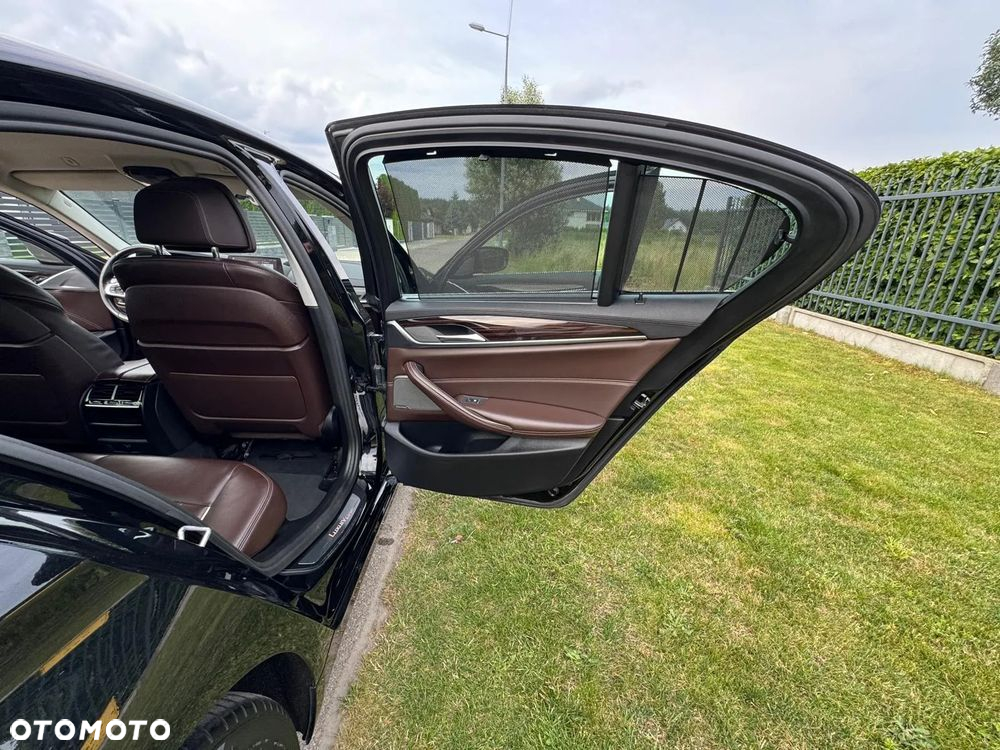 BMW Seria 5 520d Luxury Line - 28