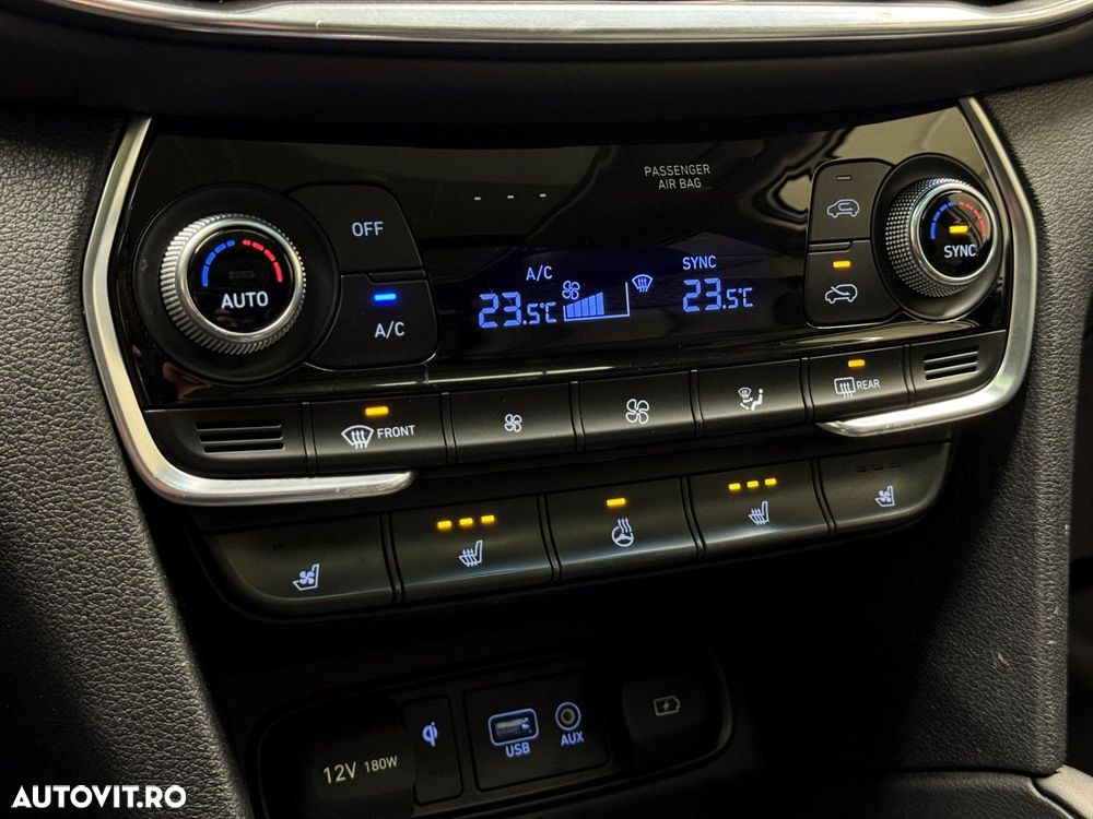 Hyundai Santa Fe - 23