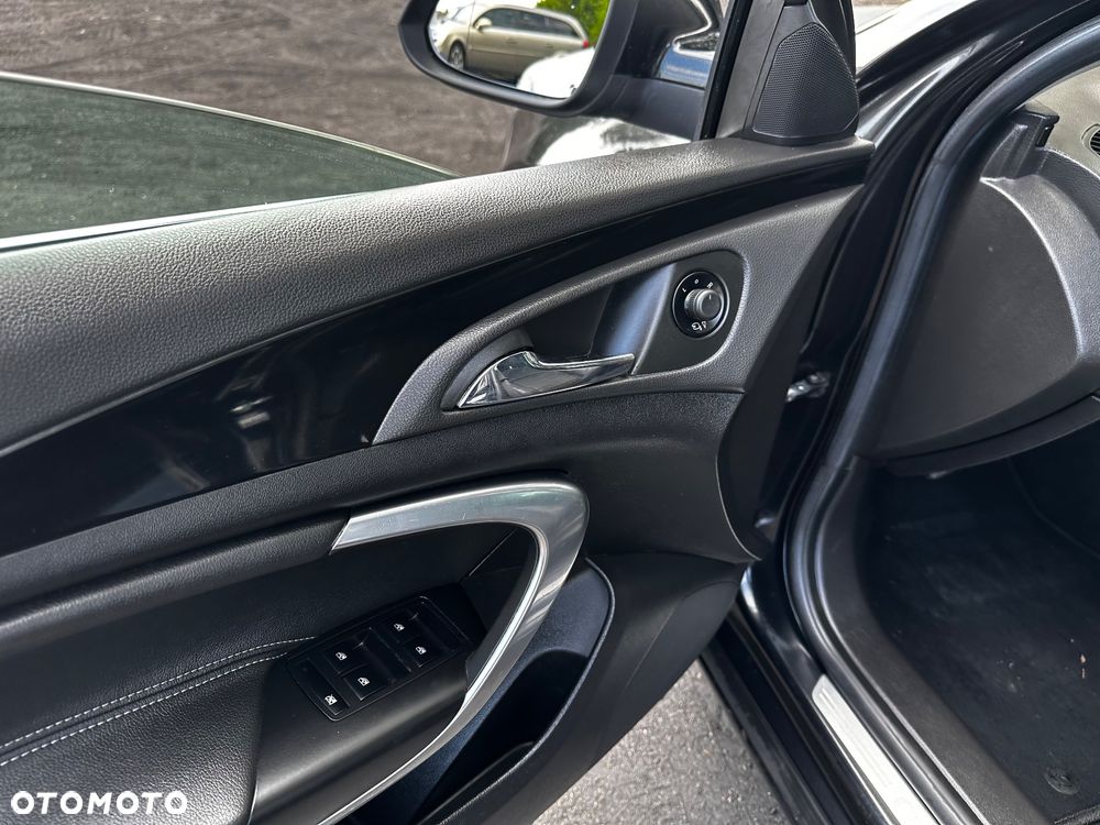 Opel Insignia 2.0 Turbo Cosmo - 27