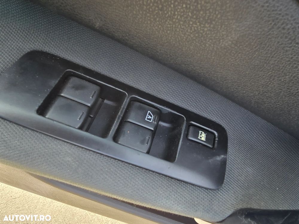 Nissan Qashqai+2 - 13