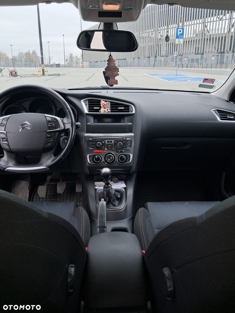 Citroën C4 HDi 110 Attraction - 12