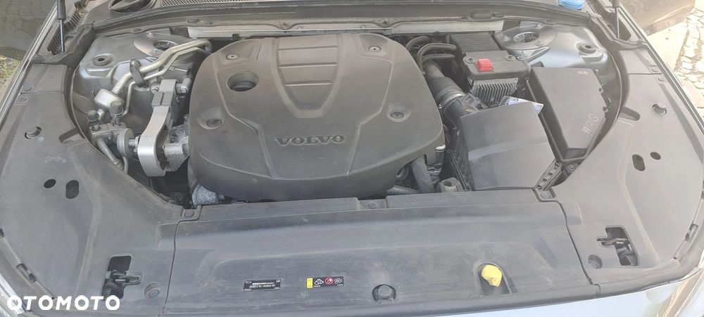 Volvo S90 D4 Geartronic Momentum Pro - 23