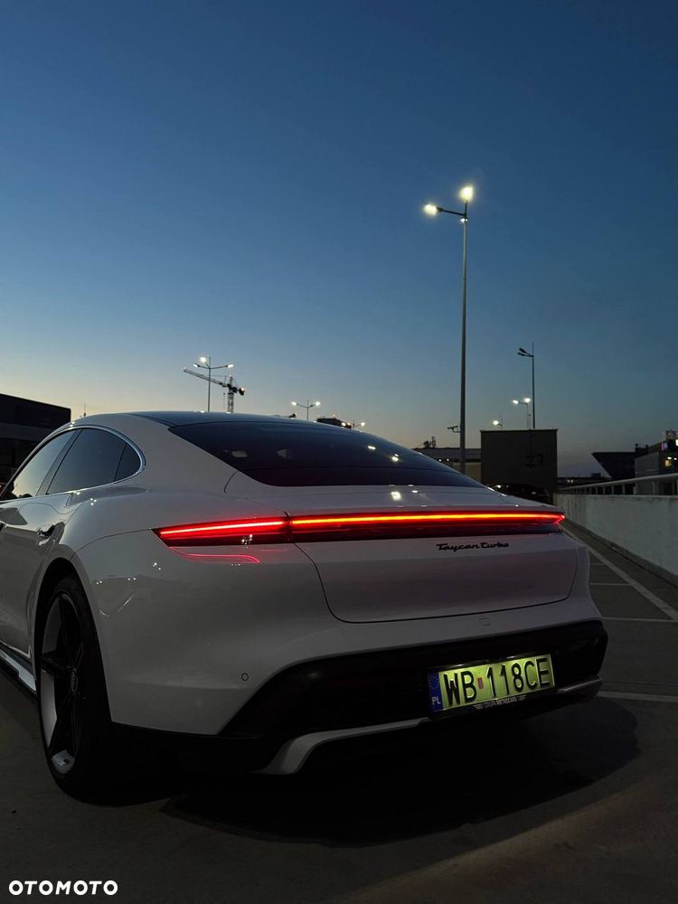 Porsche Taycan GTS - 2