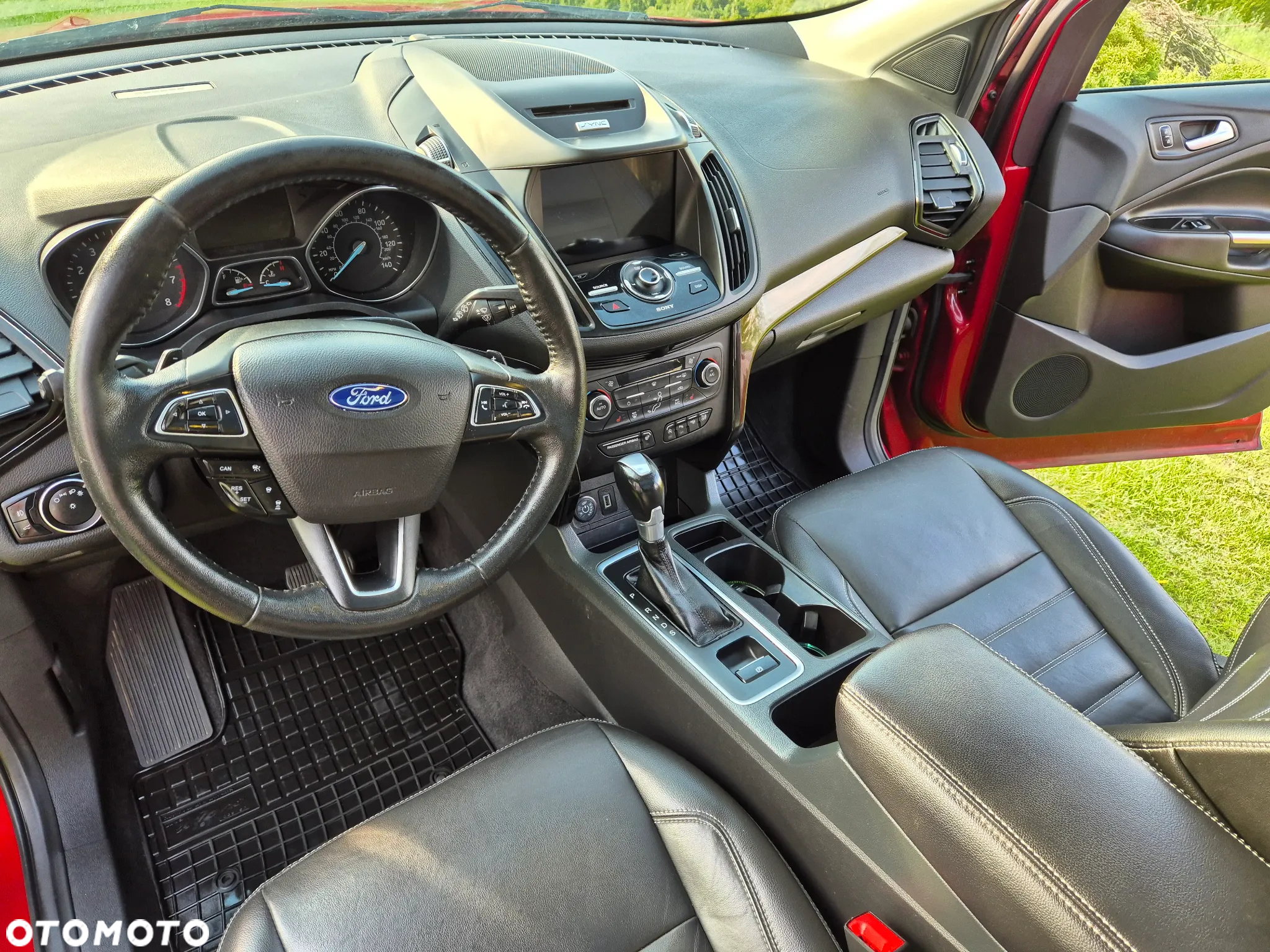 Ford Escape 2.0 EcoBoost AWD Titanium - 5