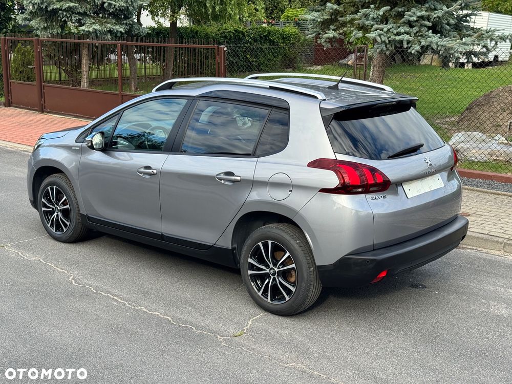 Peugeot 2008 1.5 BlueHDi Style - 4