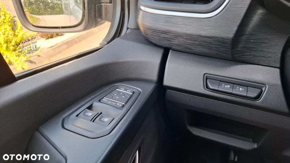 Renault TRAFIC - 9