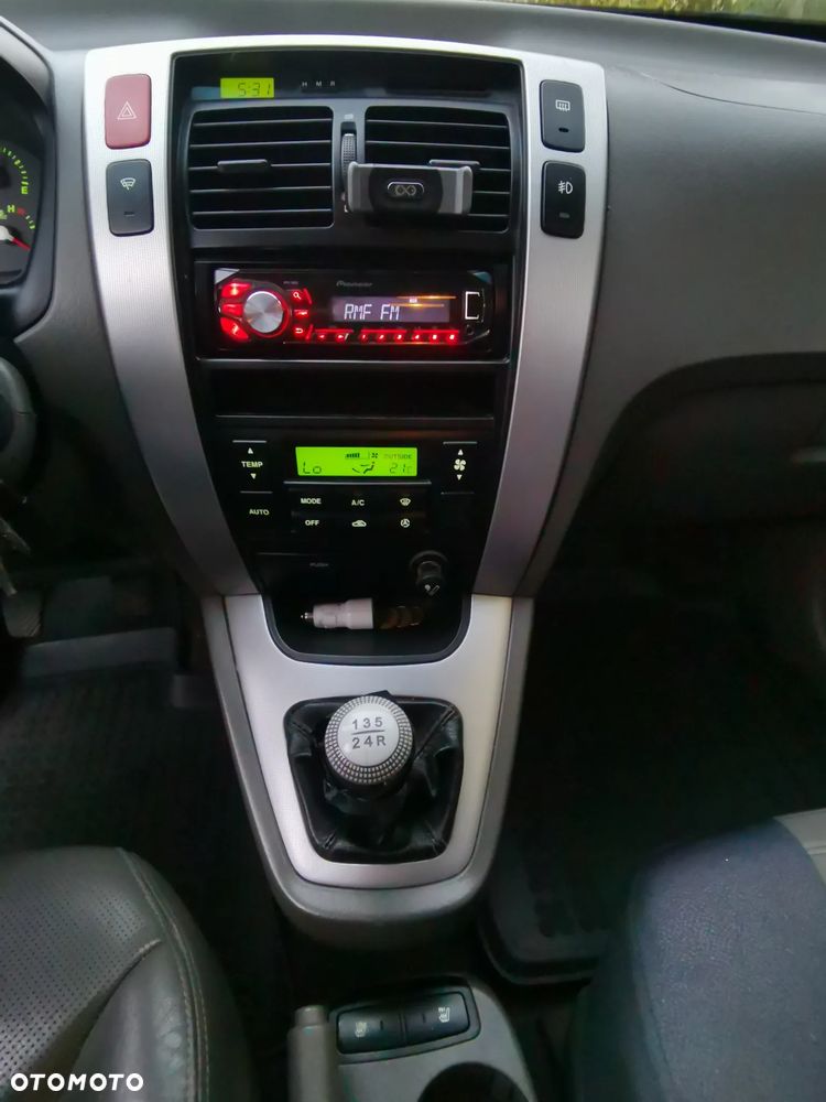 Hyundai Tucson - 11