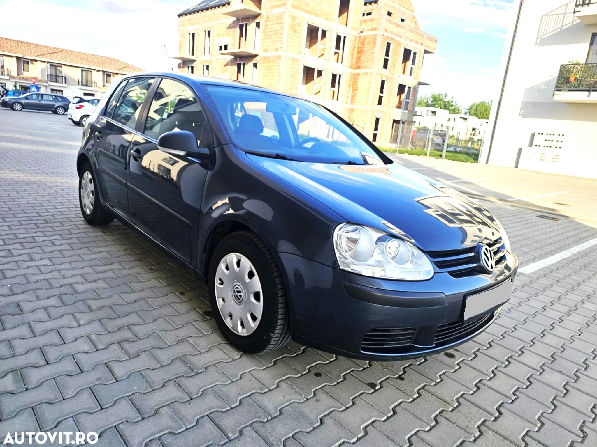 Volkswagen Golf 1.9 TDI DPF Comfortline - 1
