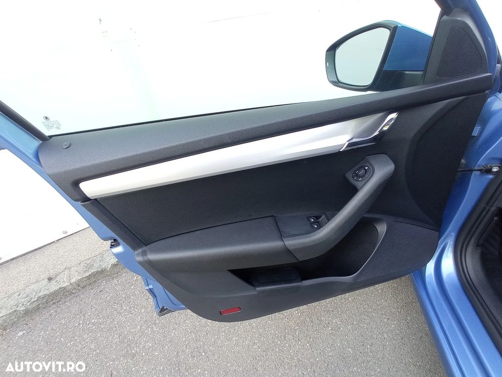 Skoda Octavia 1.6 TDI DSG Ambition - 15