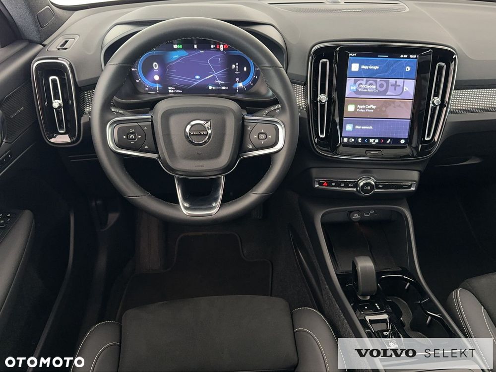 Volvo XC 40 B4 B DKG Ultra Dark - 29