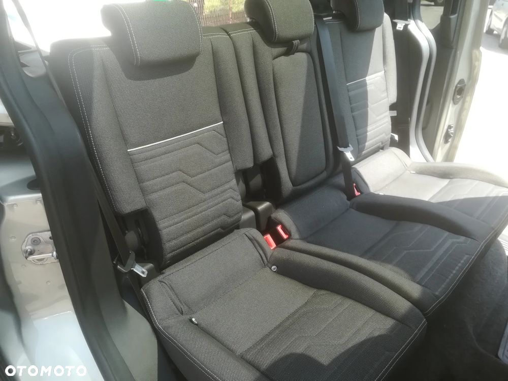 Ford Tourneo Connect 1.0 EcoBoost Start-Stop Titanium - 23