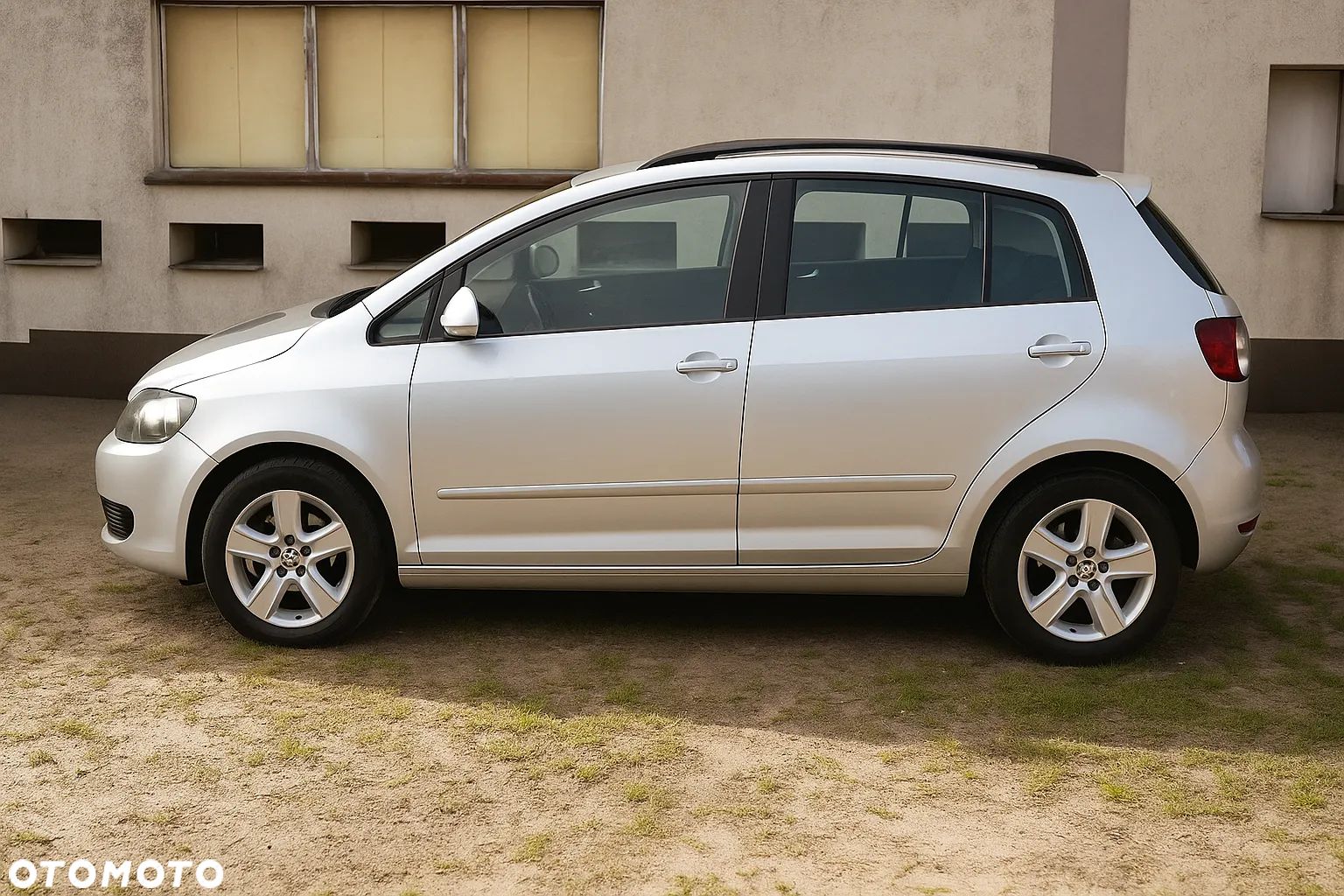 Volkswagen Golf Plus 1.6 TDI BlueMot Comfortline - 1