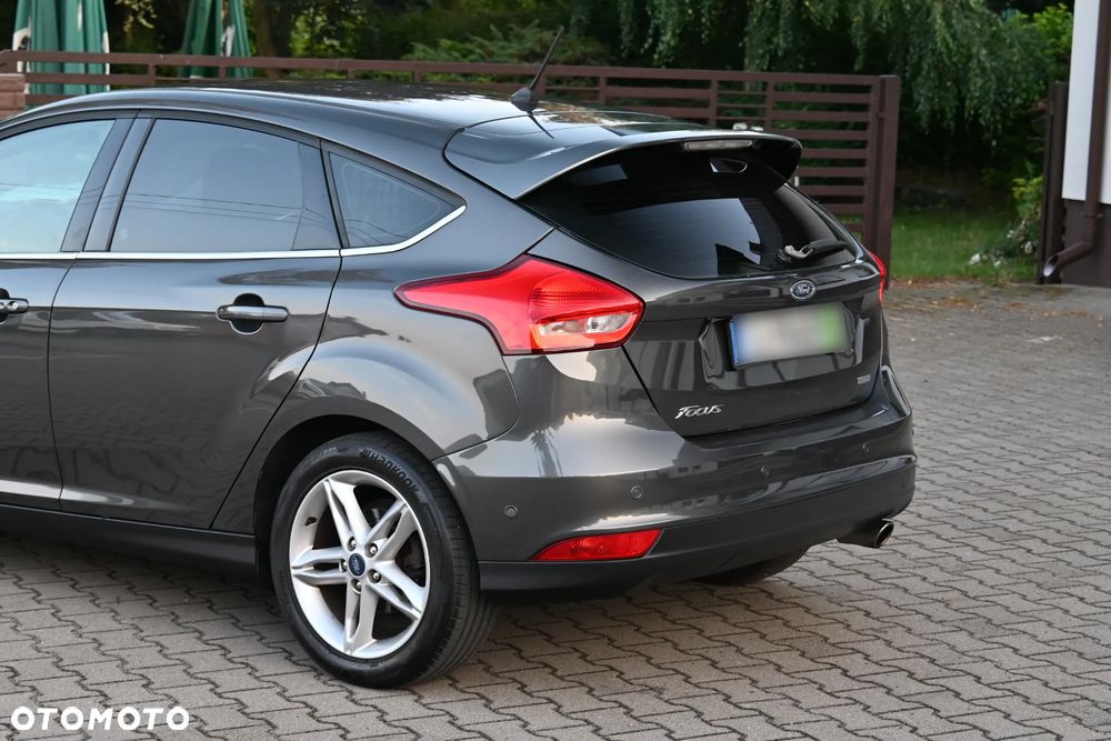Ford Focus 1.5 EcoBoost Titanium - 13
