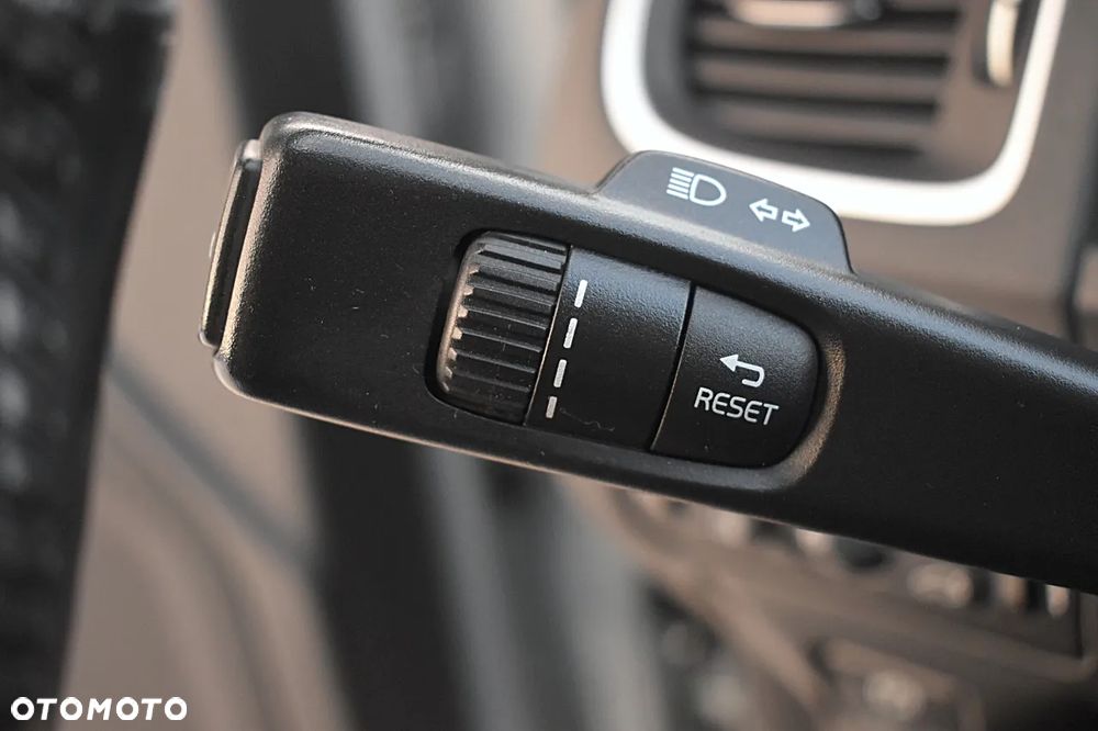 Volvo S60 D3 Geartronic Momentum - 31