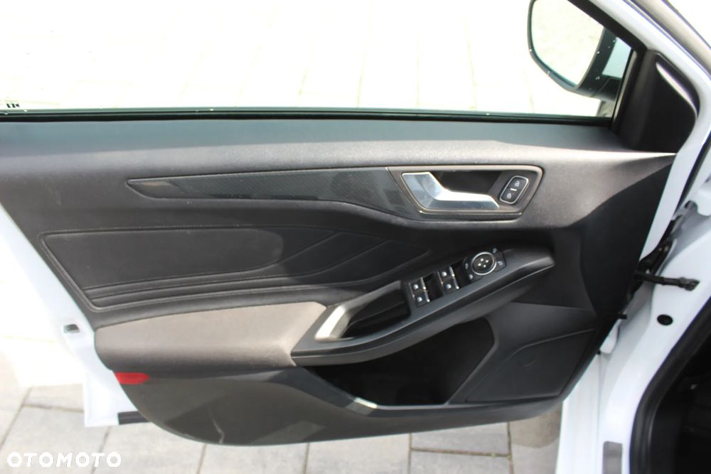 Ford Focus 2.0 TDCi ST-Line Red ASS - 21