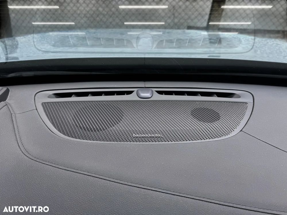 Volvo XC 90 T8 AWD Twin Engine Geartronic RDesign - 37