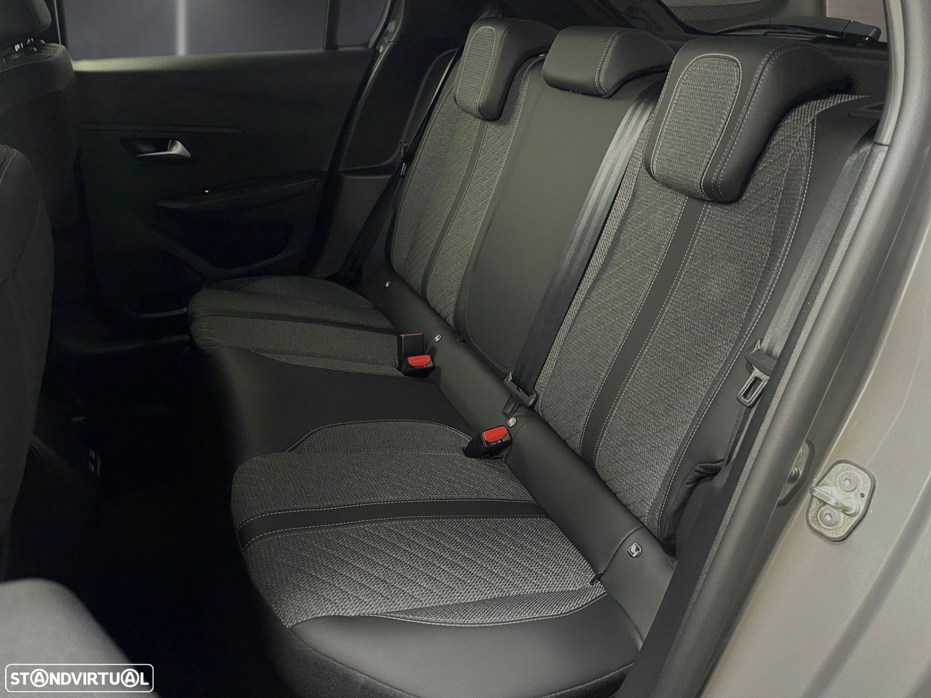 Peugeot e-208 50 kWh Allure - 26