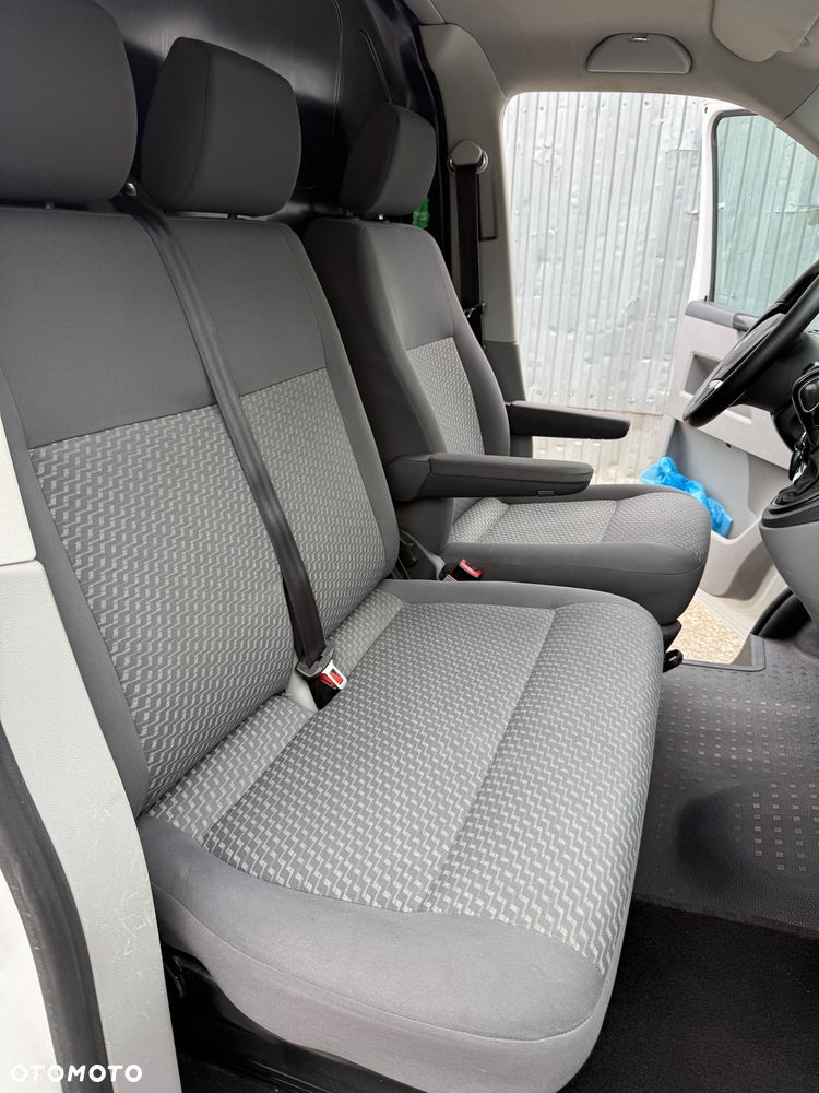 Volkswagen Transporter - 26
