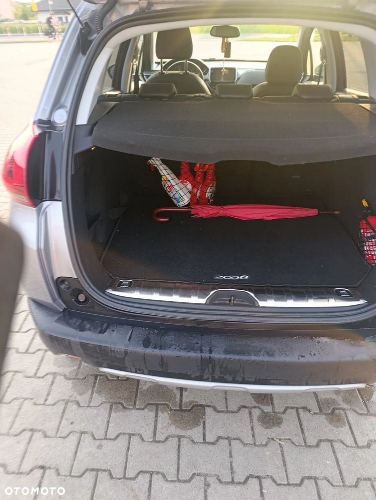 Peugeot 2008 PureTech 110 Stop&Start EAT6 GT-Line Edition - 5