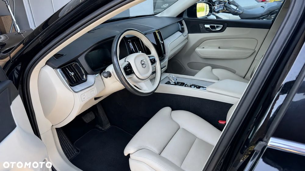 Volvo XC 60 - 1