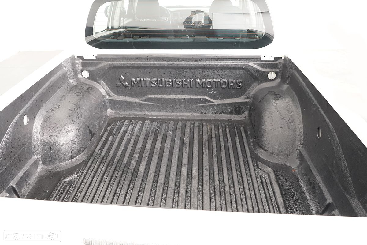 Mitsubishi L200 2.3 DI-D Strakar Space Cab Intense 4WD - 29