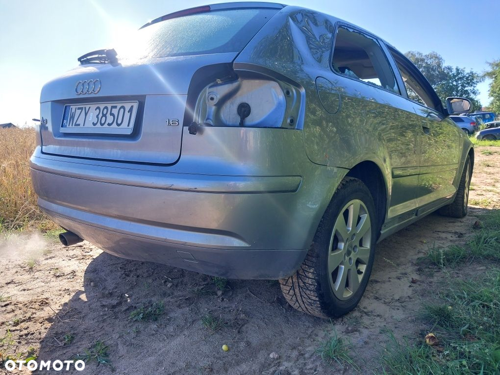 Zderzak tył audi a3 8p 3 drzwi kolor ly7h lusterko listwa drzwi błotni - 2