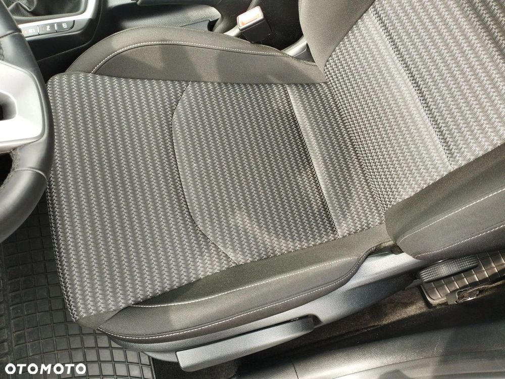 Kia Ceed 1.5 T-GDI M - 12