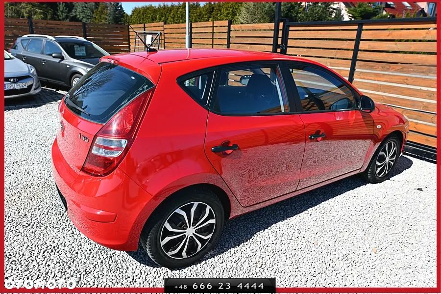 Hyundai i30 1.4 Blue Comfort - 13